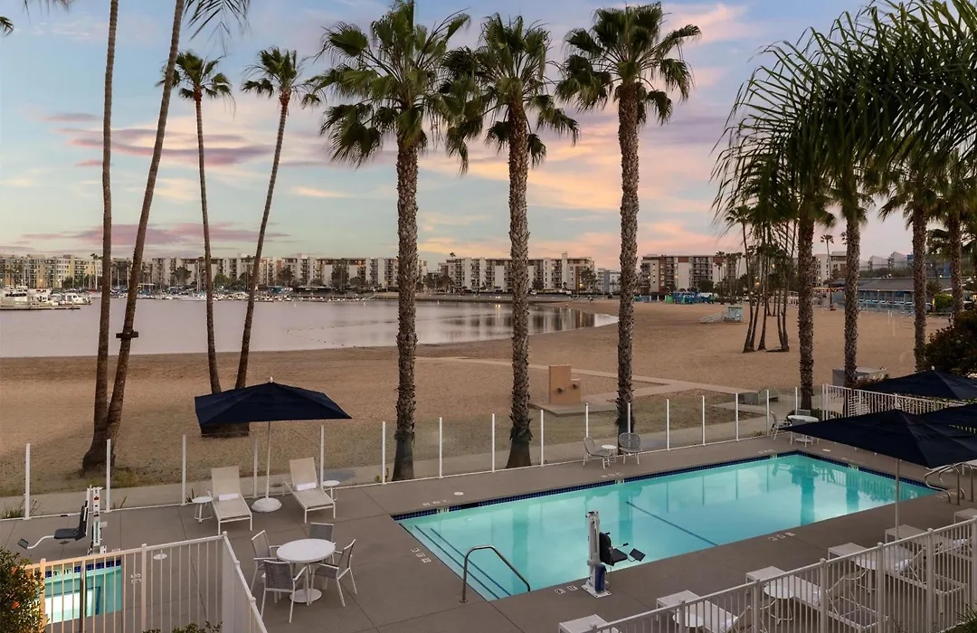 Jamaica Bay Inn Marina Del Rey Tapestry Collection By Hilton-1